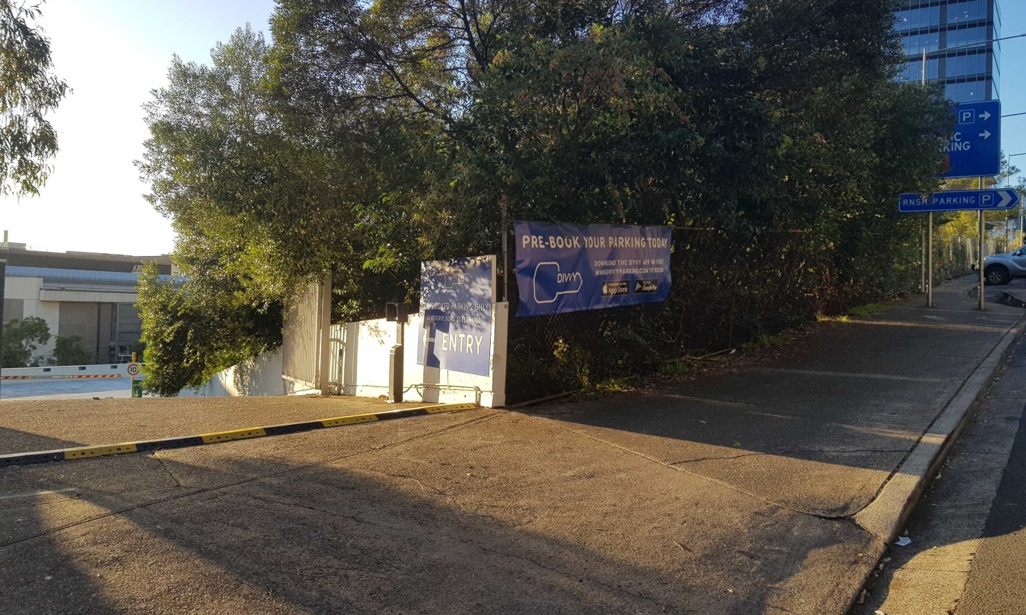 Where to park near Royal North Shore Hospital